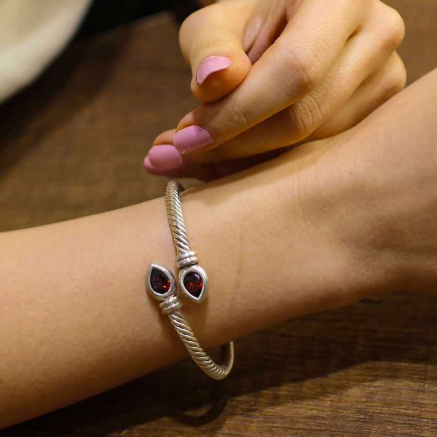 Premium 925 Sterling Silver Teardrop Garnet Twisted Men's Bracelet