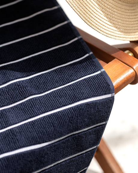 Premium Cotton Bath Towel - Ultra-Soft & Quick-Dry