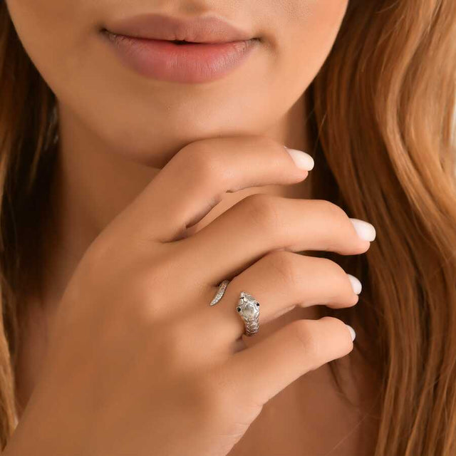 925 Sterling Silver Adjustable Snake Ring with Shimmering Zircon