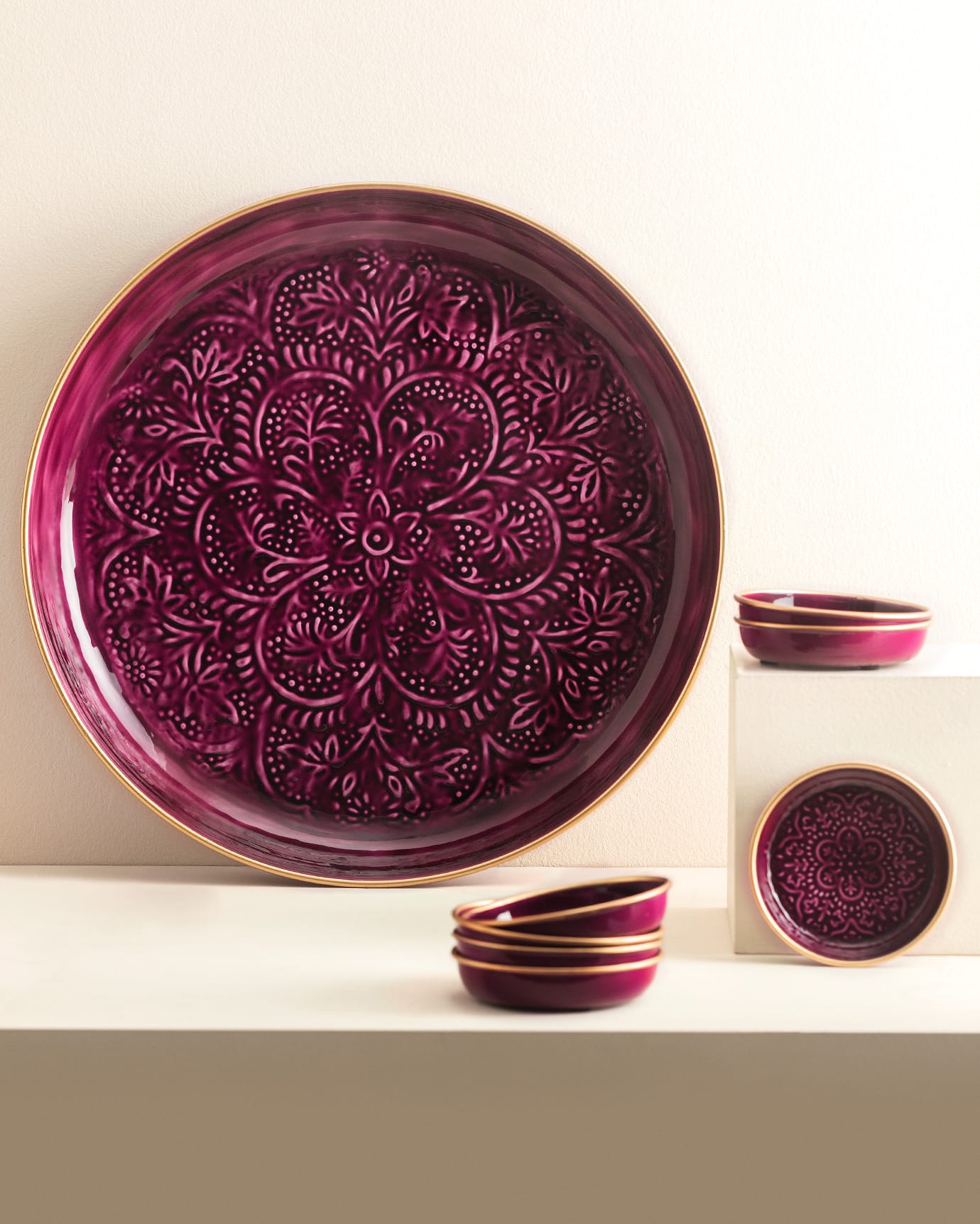Durable Metal 8-Piece Tableware Set - Rosalie Burgundy Collection