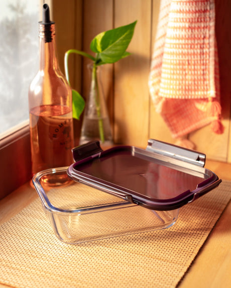 Modena Rectangular Borosilicate Glass Food Storage Container with Lid, 1500ML