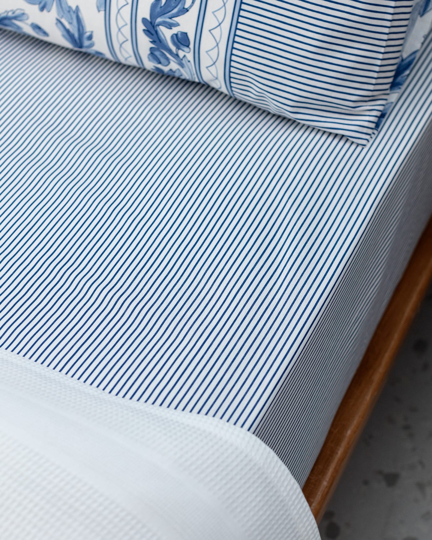 Mathilda King Size Cotton Ecocell Solid Pique Bedding Set