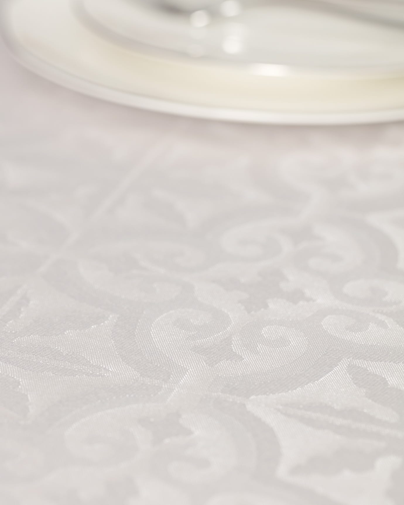 Durable Polyester Tablecloth - Pradines Collection