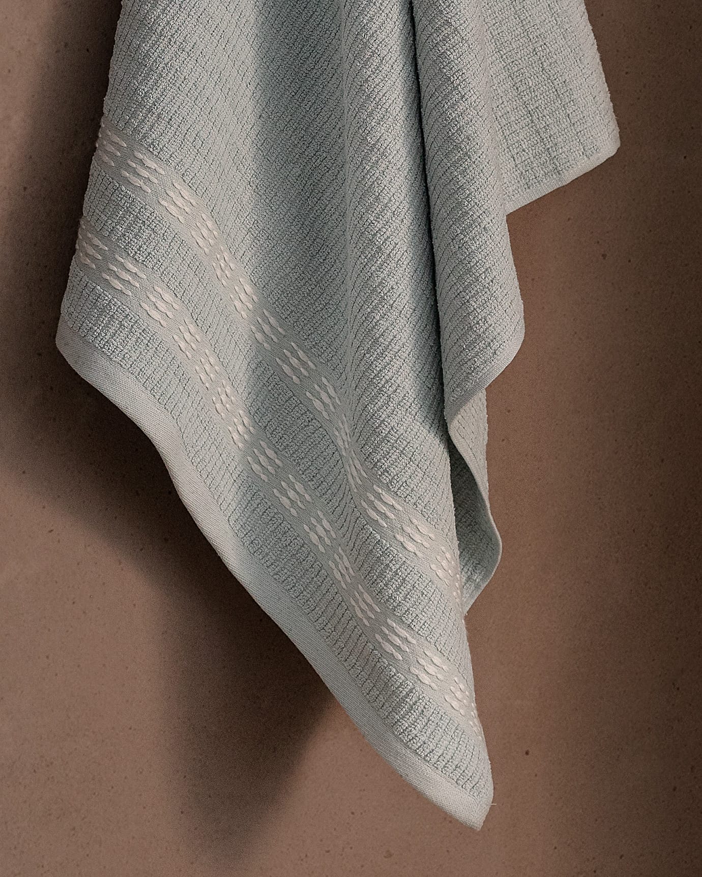 Cotton Bath Towel - Soft & Absorbent