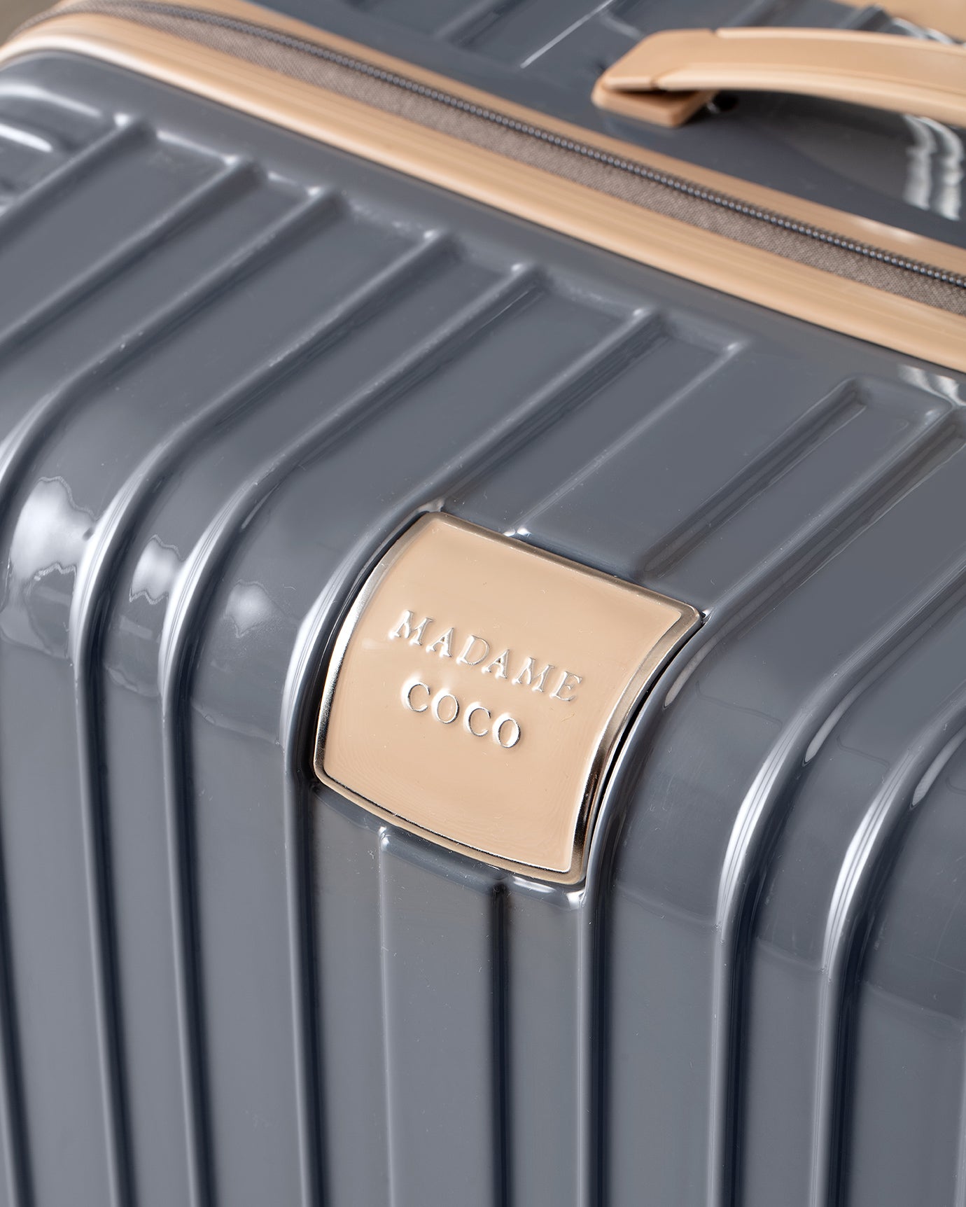 Large Hard-Shell Spinner Luggage Suitcase