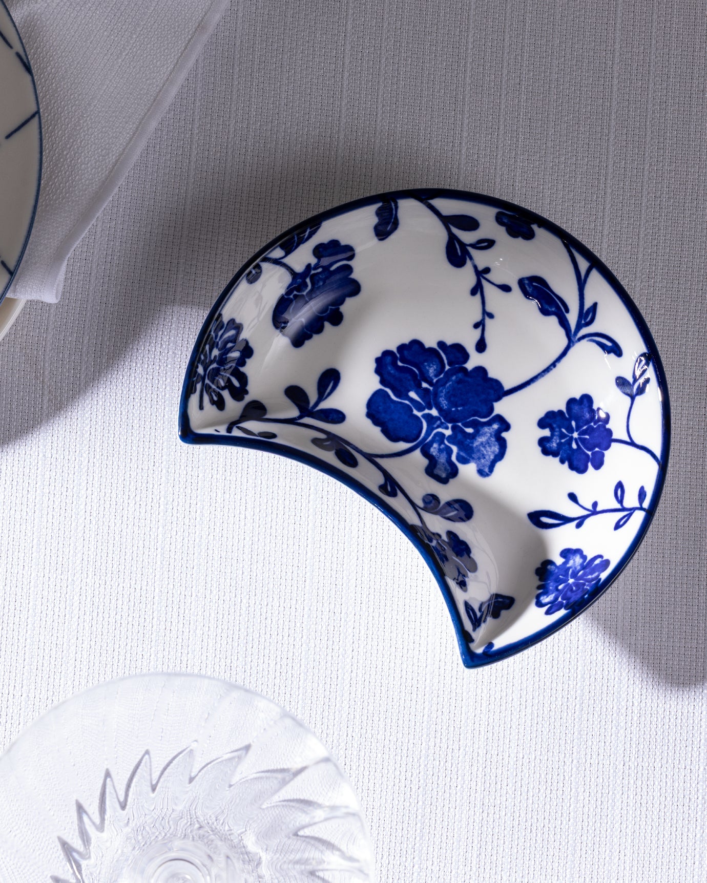 New Bone China Plate - Rêve Bleu Sauvage Blue & White