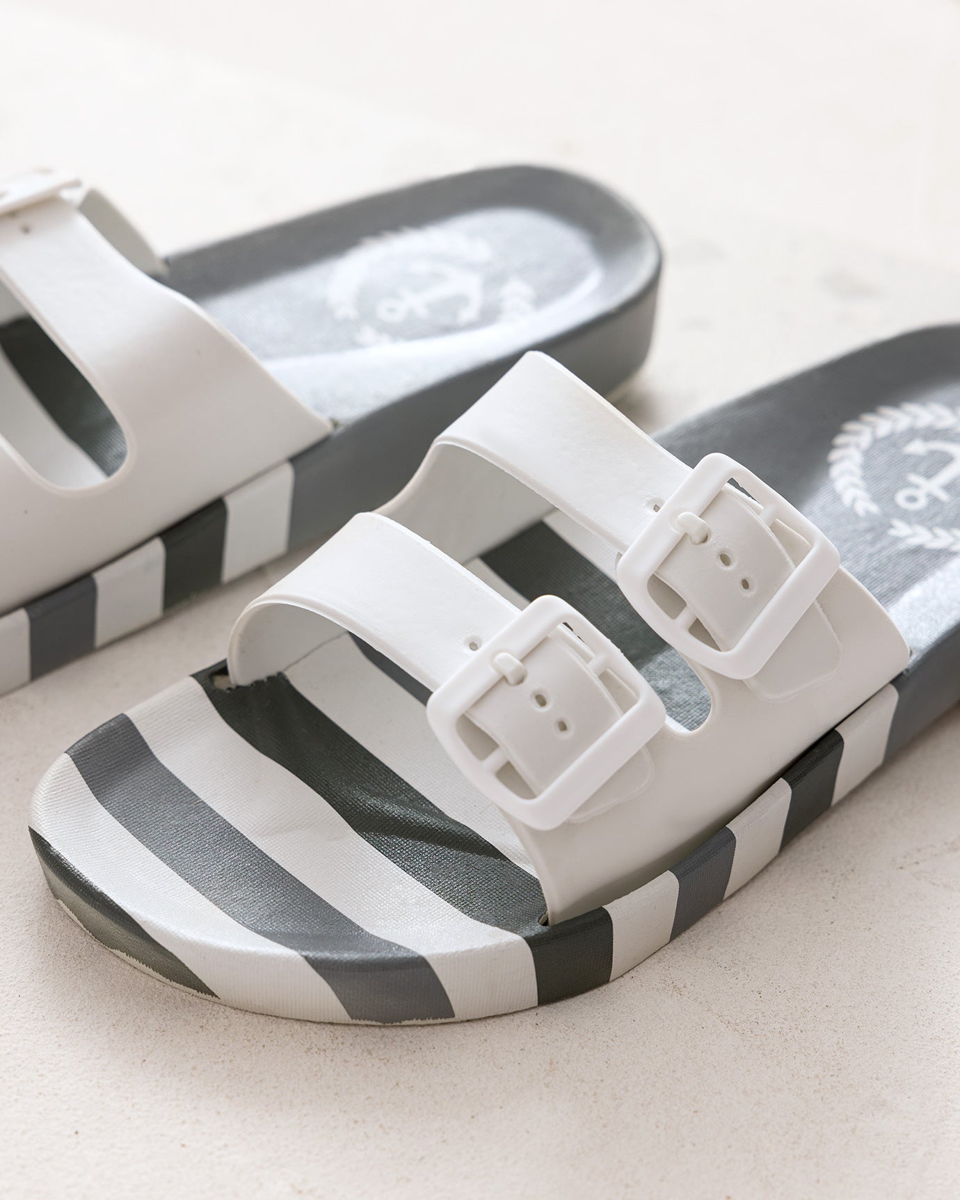 Claquettes confort en PVC gris pour homme - Taille 41 - Fabriquées en Turquie