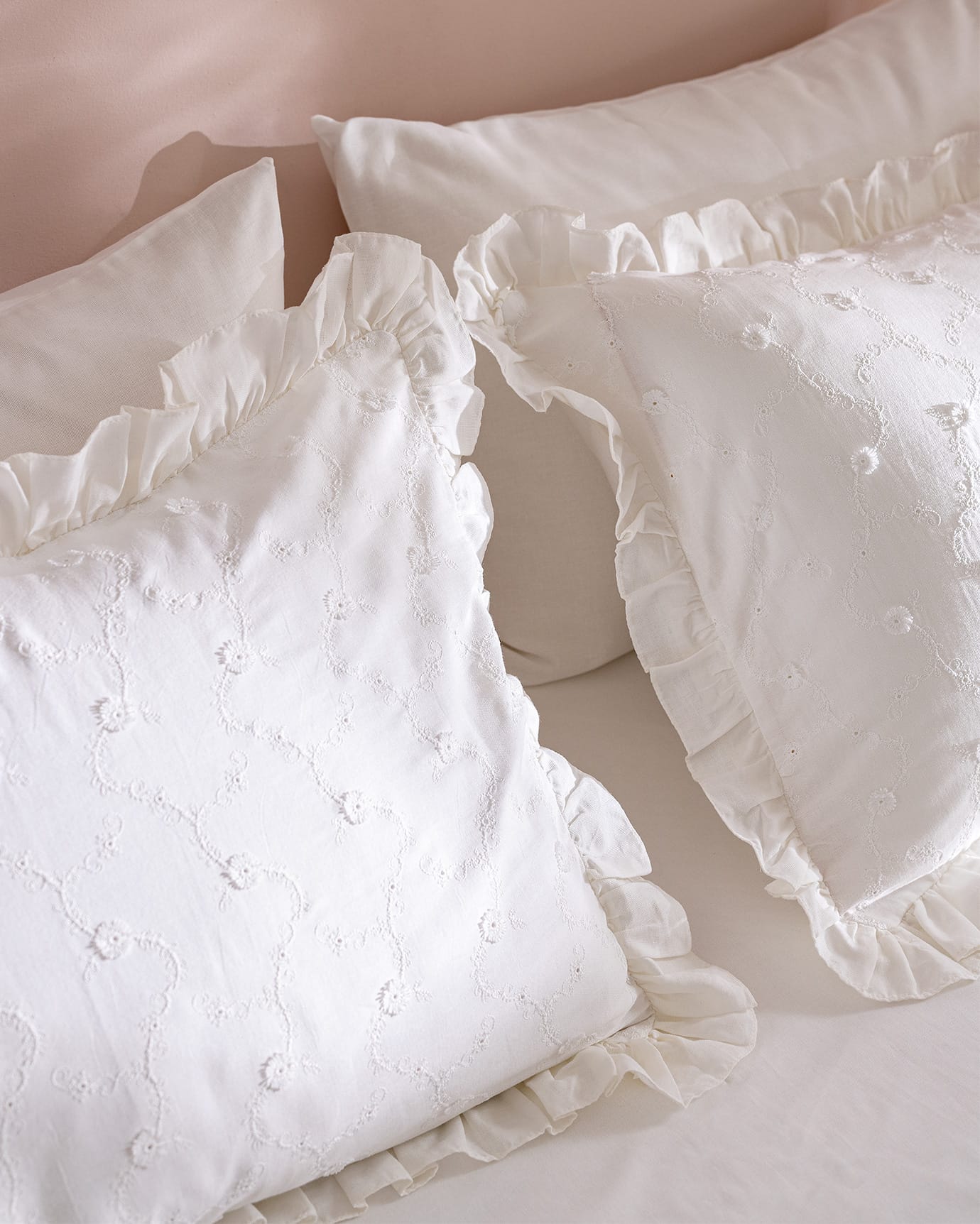 100% Cotton Double Duvet Cover Set - Embroidered Saule Collection