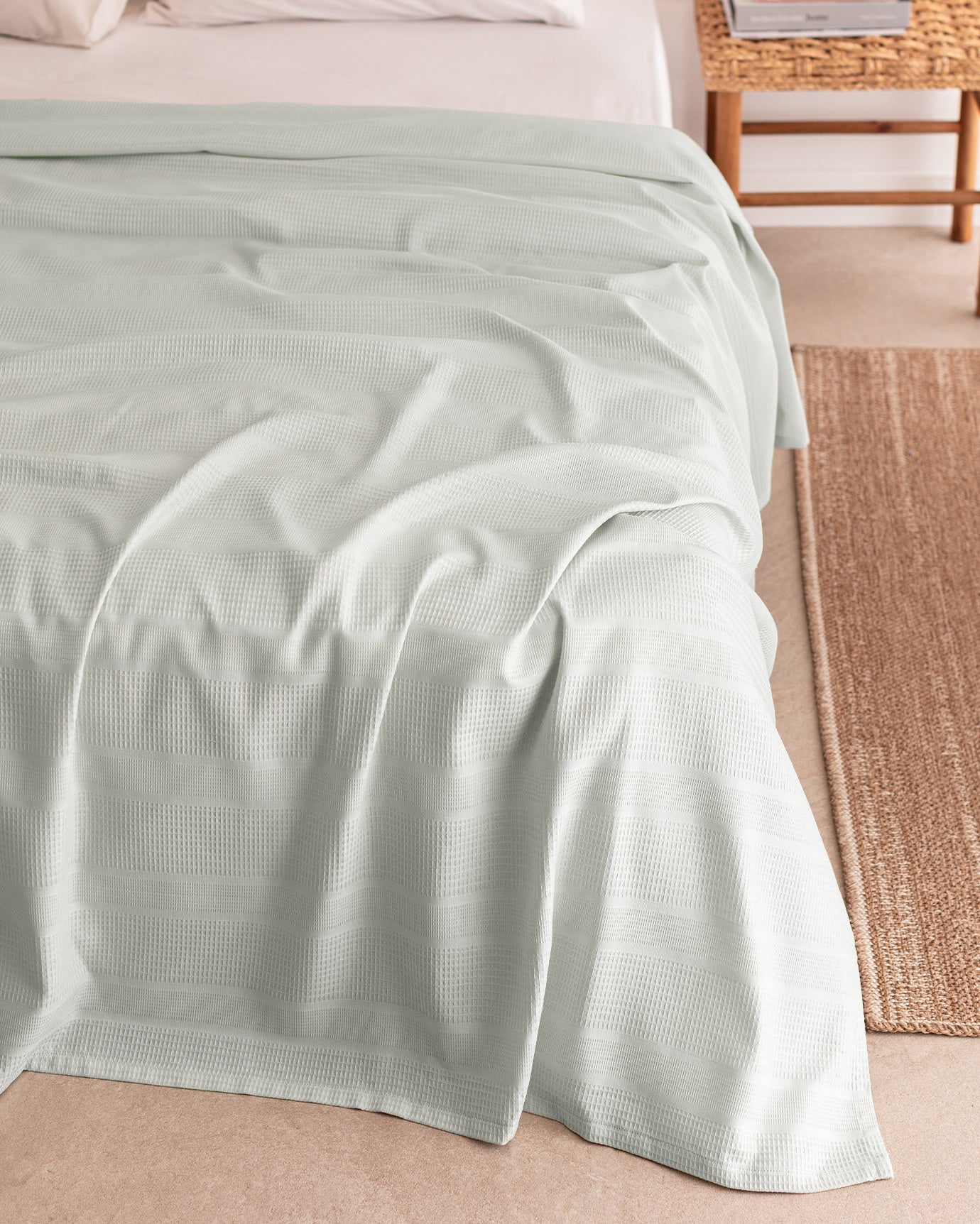 Mathilda Single 100% Cotton Pique Lightweight Blanket