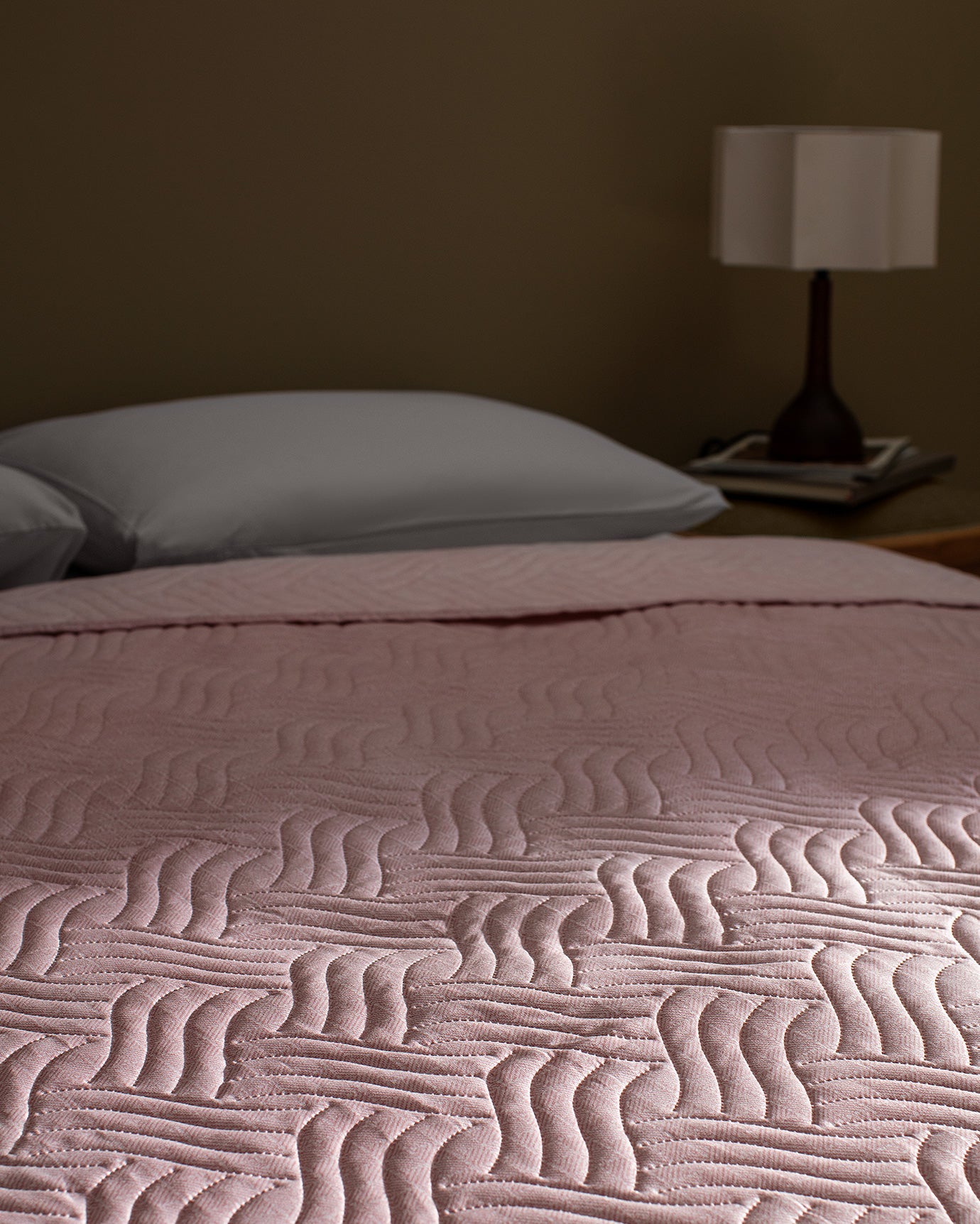 King Size Printed Bedspread, Soft Powder Pink Bed Cover, Elegant Bedroom Decor