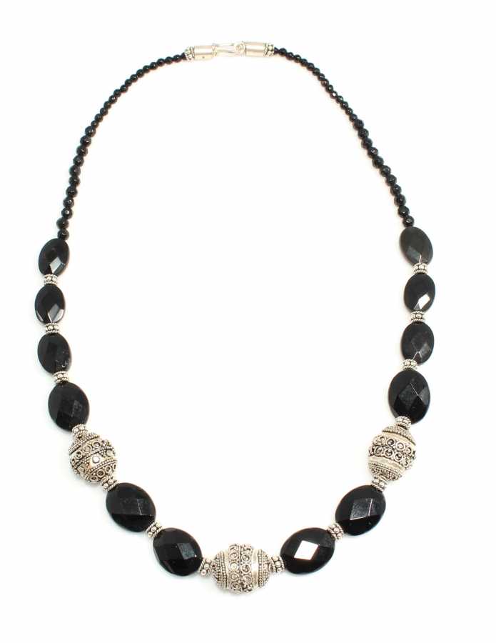 925 Sterling Silver Oval Onyx Necklace - Three Antique Accents