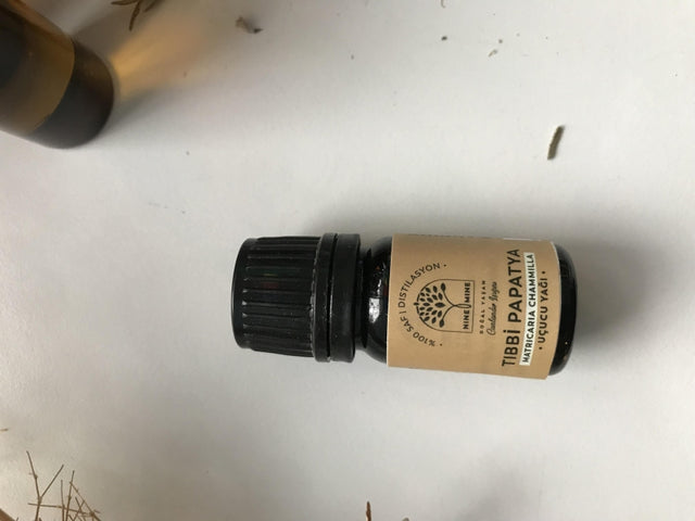 Pure & Natural Chamomile Essential Oil - Hair & Skin Care Aromatic Blend