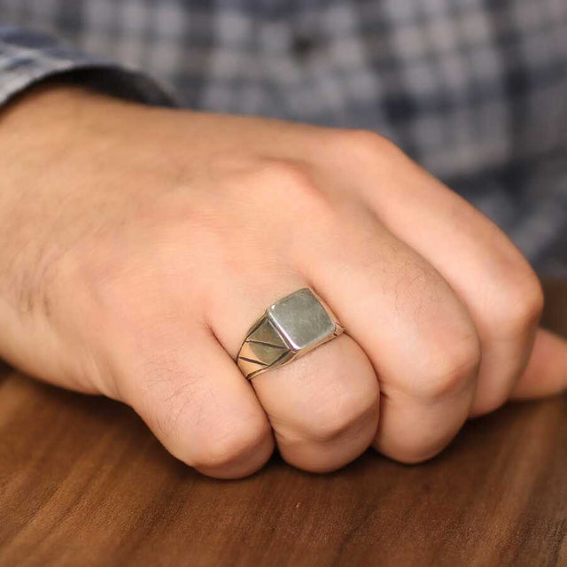 925 Sterling Silver Square Flat Polished Men's Signet Ring