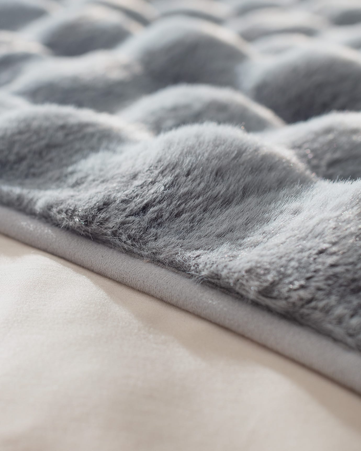 Polyester Bed Runner - Modern Solid Design