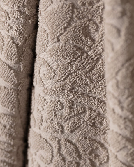 Plush Absorbent Bath Towel