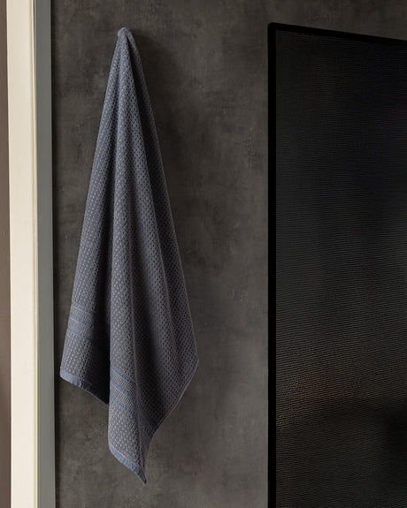 Premium 100% Cotton Bath Towel - Ultra Soft & Highly Absorbent