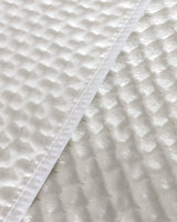 Soft Velvet Twin Bedspread - Elegant Quilted Bed Cover