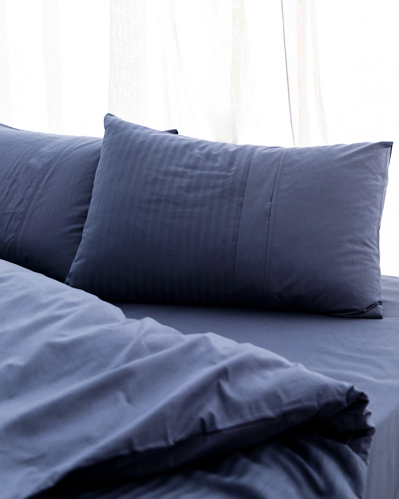 100% Cotton King Size Duvet Cover Set - Classic Striped Design