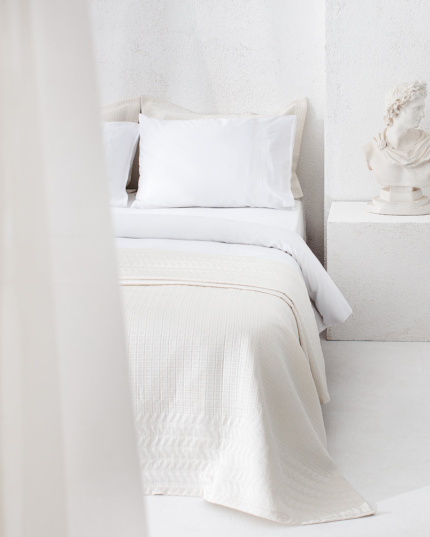 Rodez Double Bedspread Set - White Coastal Quilt Coverlet Bedding