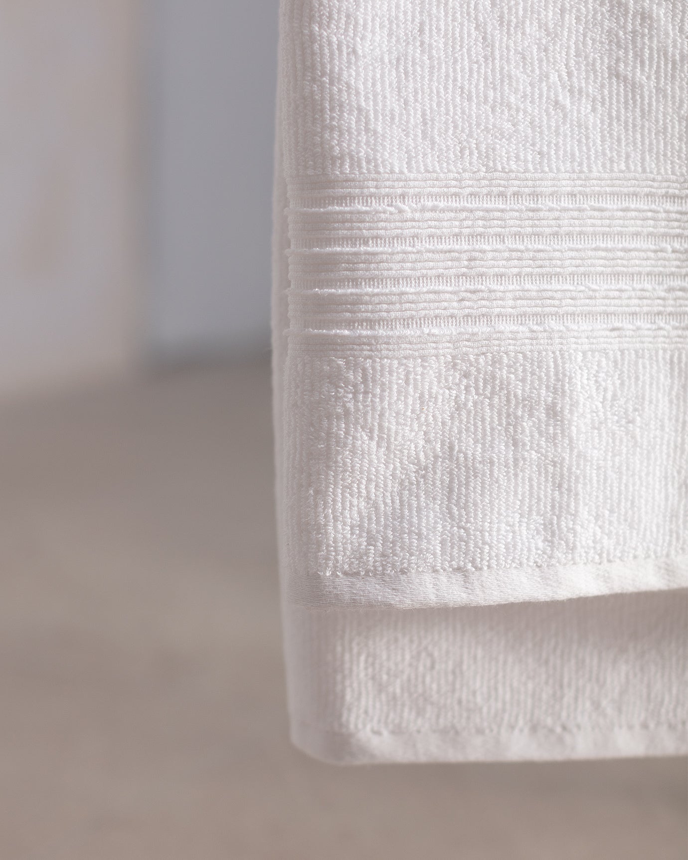 100% bomuld badehåndklæde - Stribet tekstureret hotelkollektion