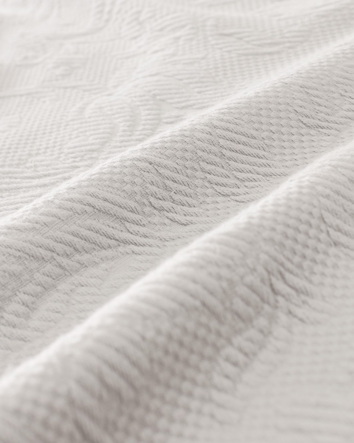 100% Cotton Double Bedspread - Pure White Serenity