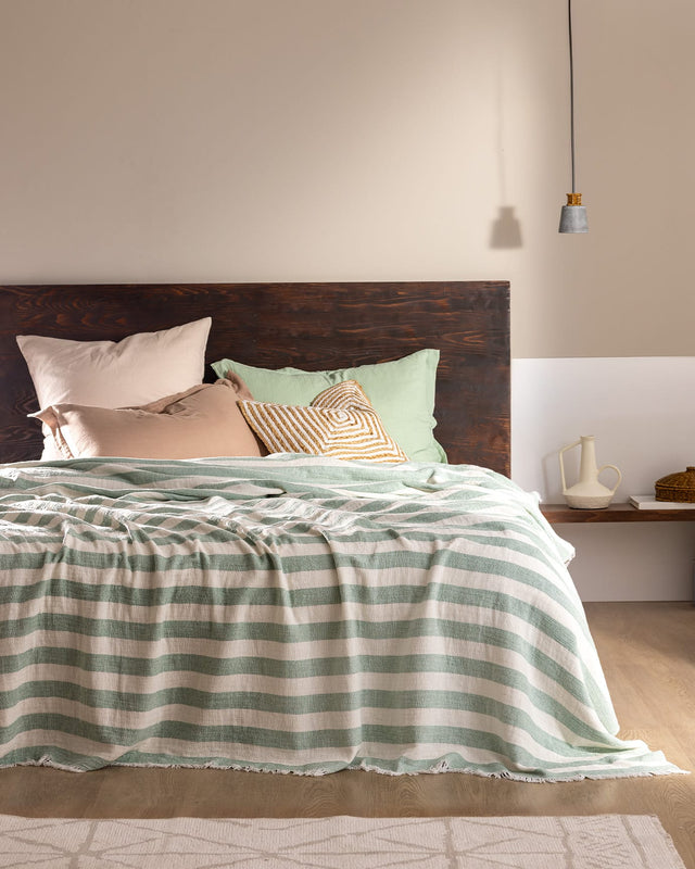 Soft Cotton Bedspread for Full Queen Size Beds