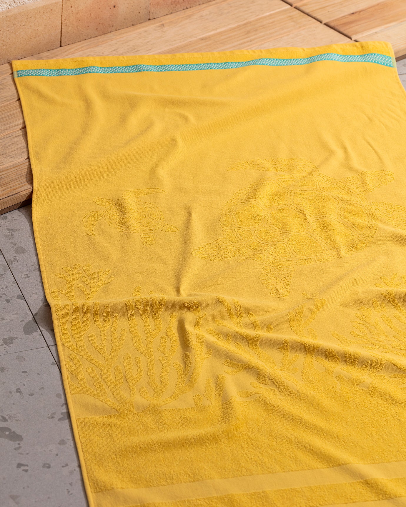 Tortoise Design Beach Towel - Soft, Absorbent & Quick Dry Pool Towel