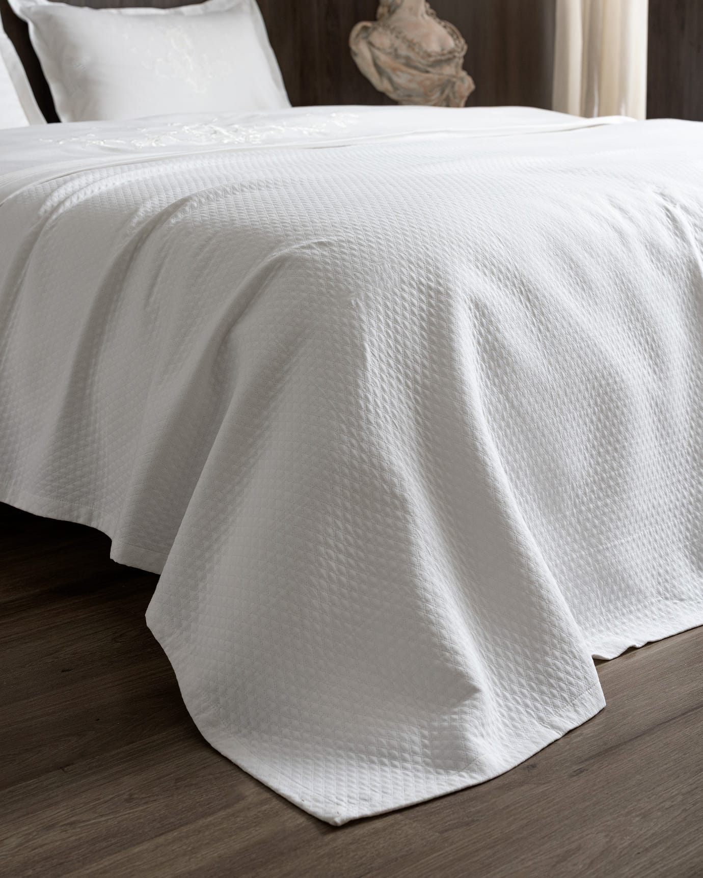 100% Cotton Double Size Pique Bedspread Set - Embroidered Design