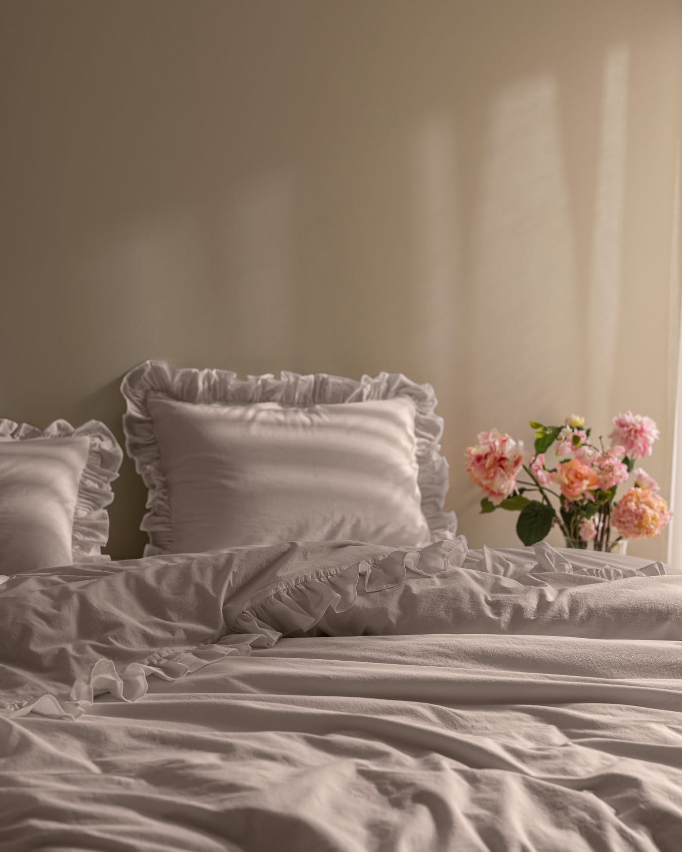 Stone Washed 100% Cotton Ruffled Duvet Cover Set - Full Size Bedding