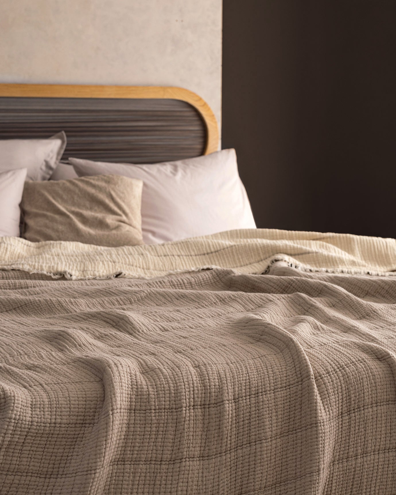 Carolines Cotton Twin Bedspread - Soft & Breathable Bed Cover