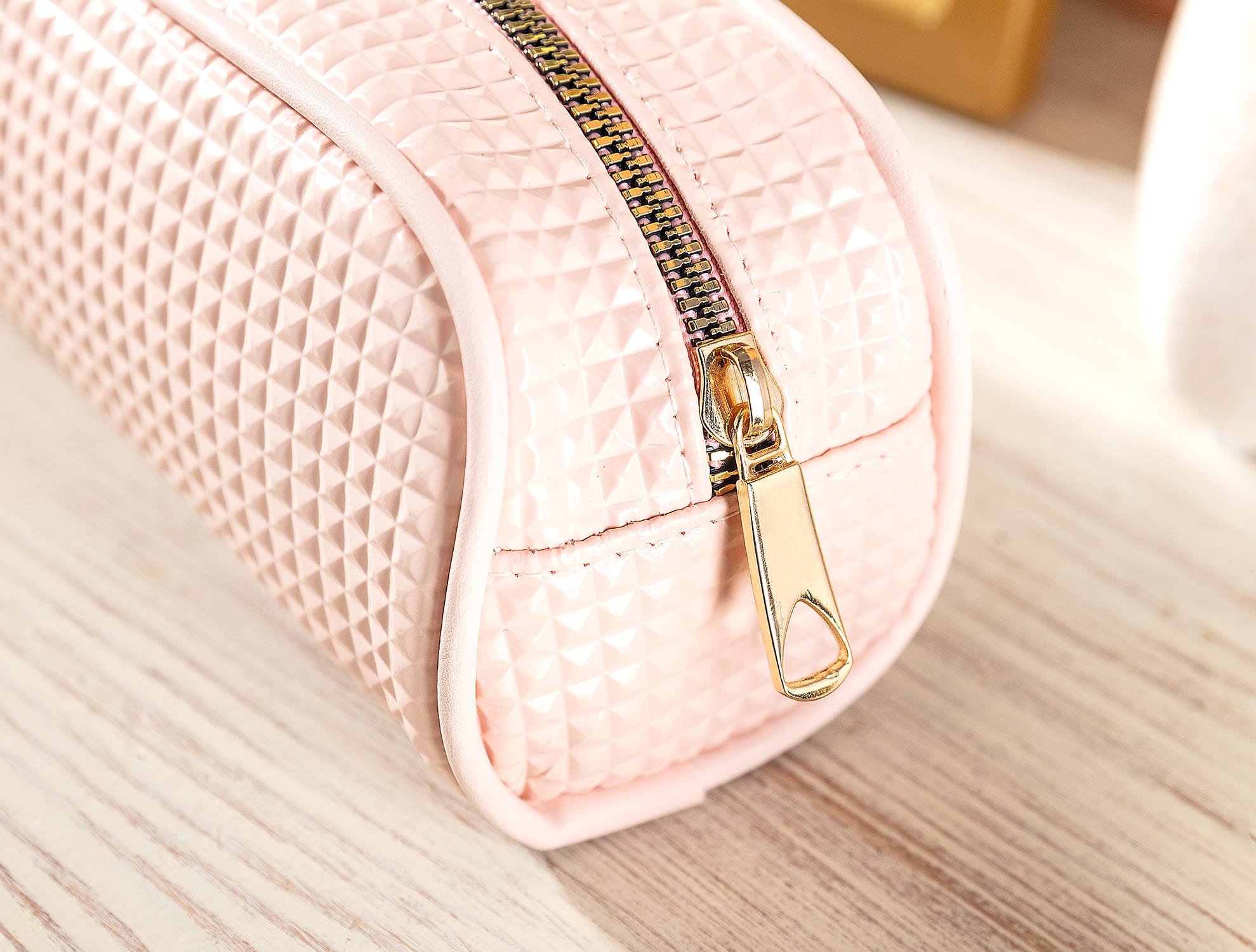 Portable Makeup Bag - Travel Cosmetic Organizer Pouch