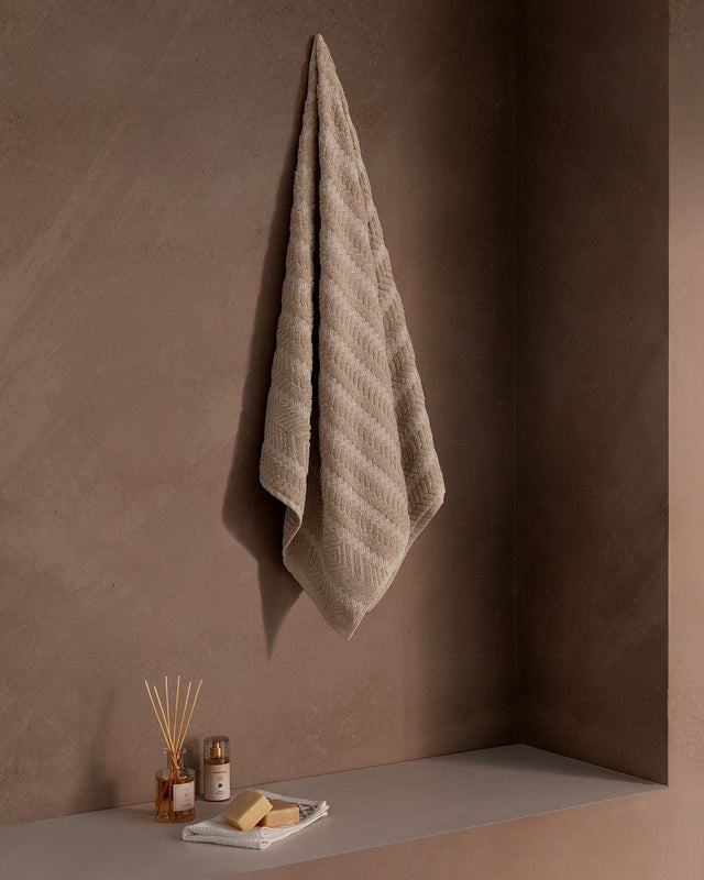 Simone Plush Absorbent Bath Towel