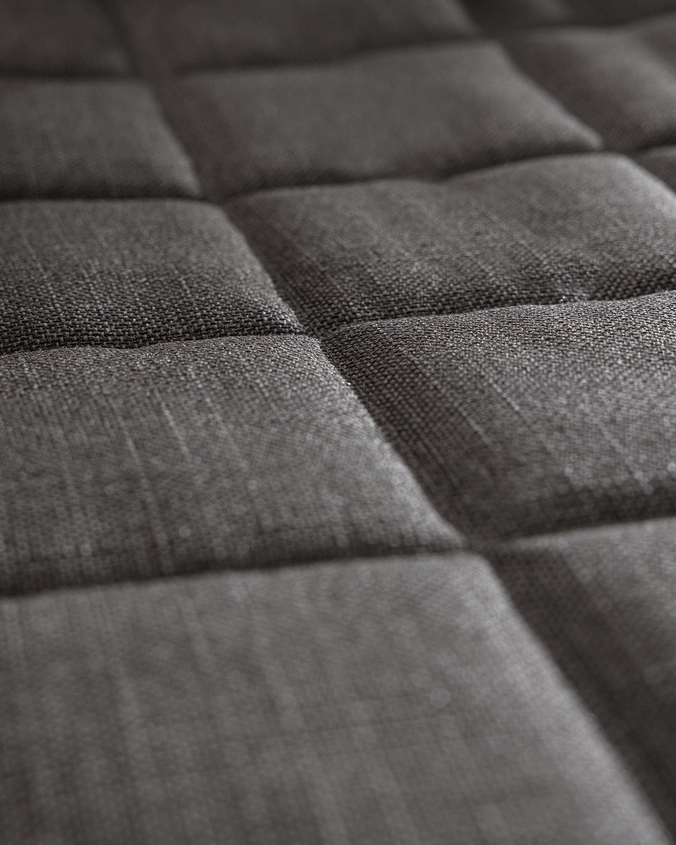 Polyester Bed Runner & Pillowcase Set - Modern Sillage Design