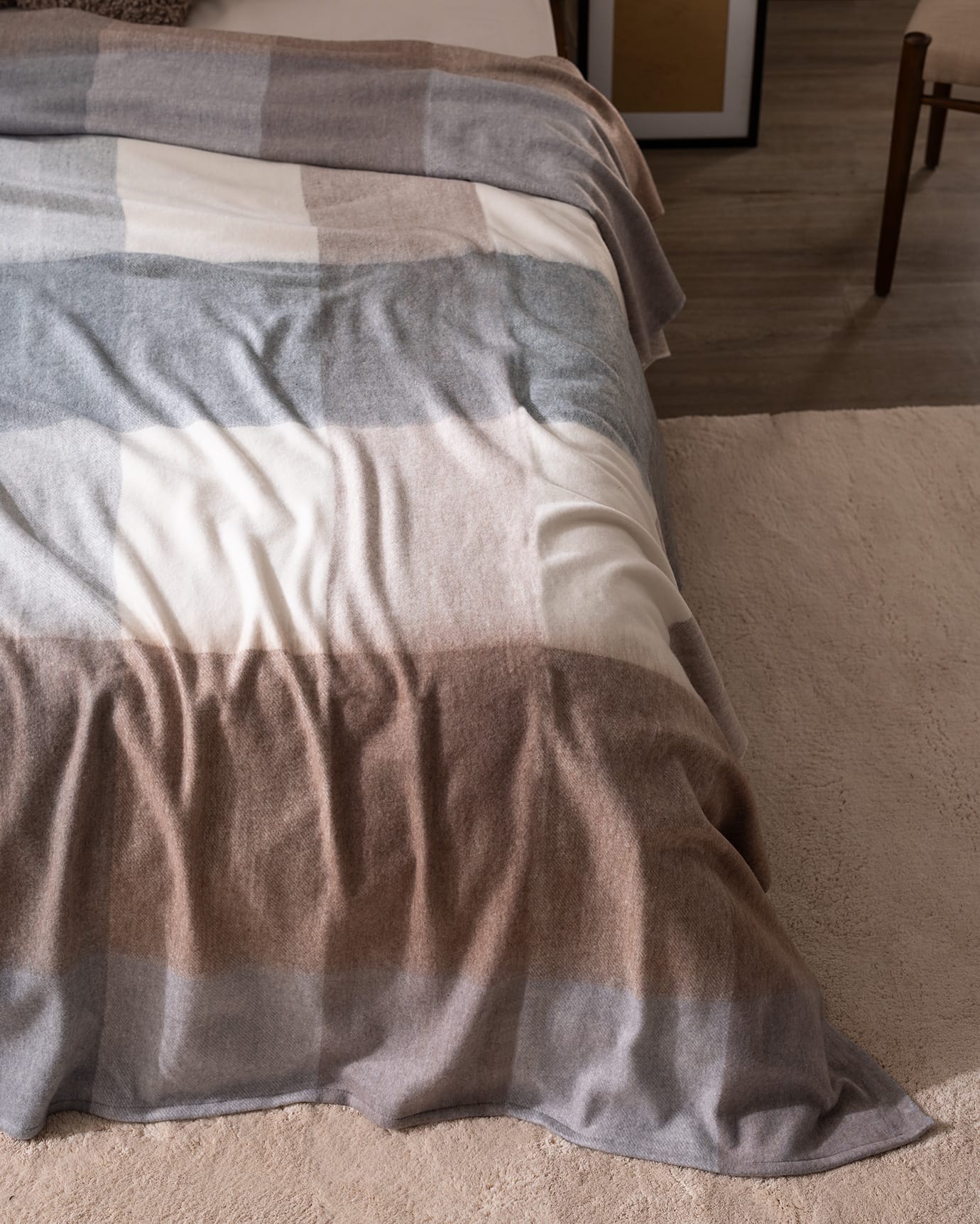 Luxurious Acrylic-Polyamide Blend Double Blanket - Blacy Comfort