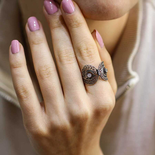 925 Sterling Silver Filigree Ring - Zircon Accented Design