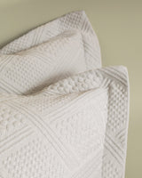 King Size 100% Cotton Luxury Triangle Geometric Bedspread - Grey