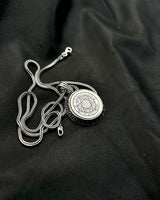 Collana con pendente rotondo in argento sterling con sigillo di Salomone e saggezza