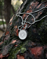 Collana con pendente rotondo in argento sterling con sigillo di Salomone e saggezza