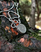 Collana con pendente rotondo in argento sterling con sigillo di Salomone e saggezza