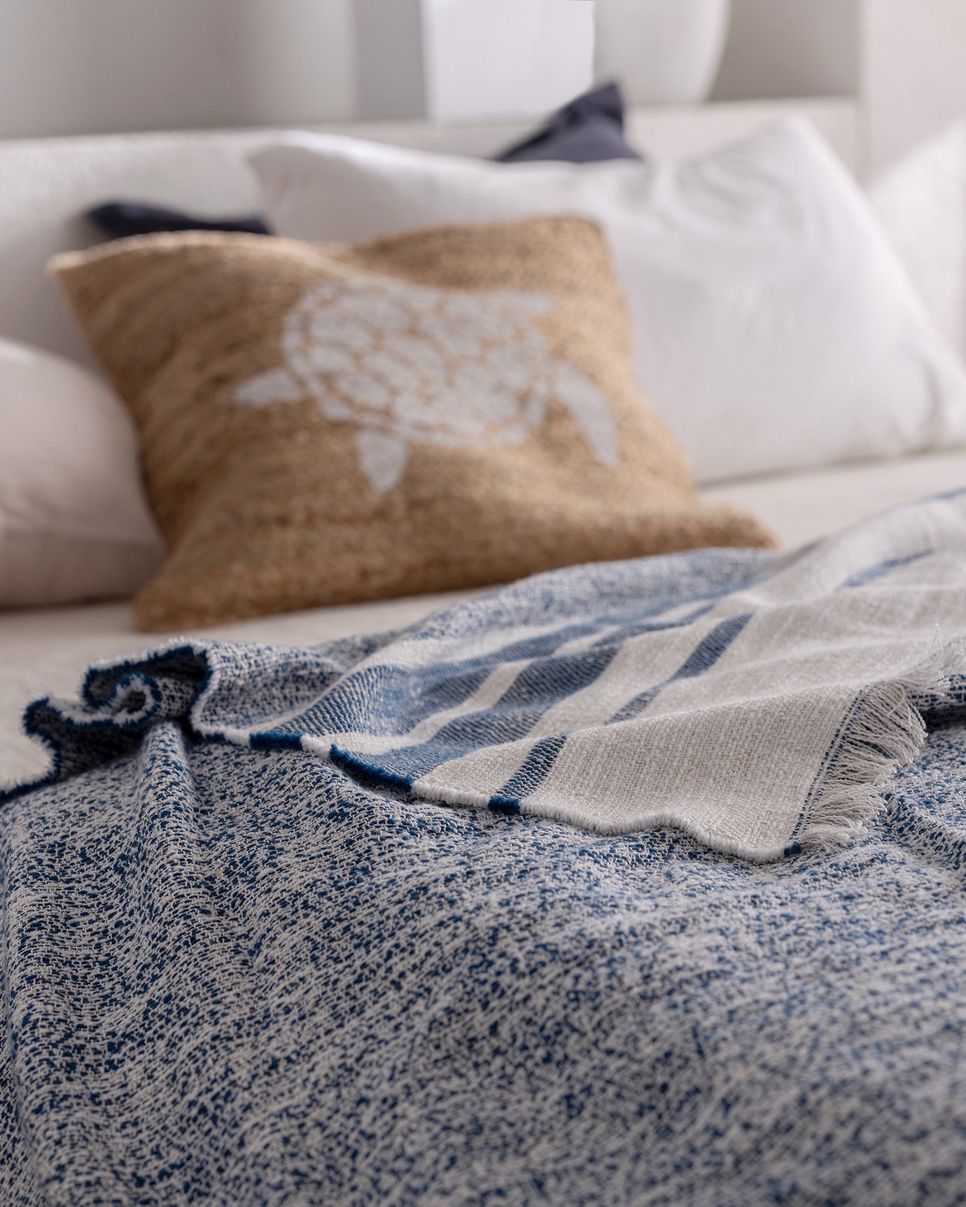 Castillones Double Cotton Quilted Bedspread - Navy Blue Ecru