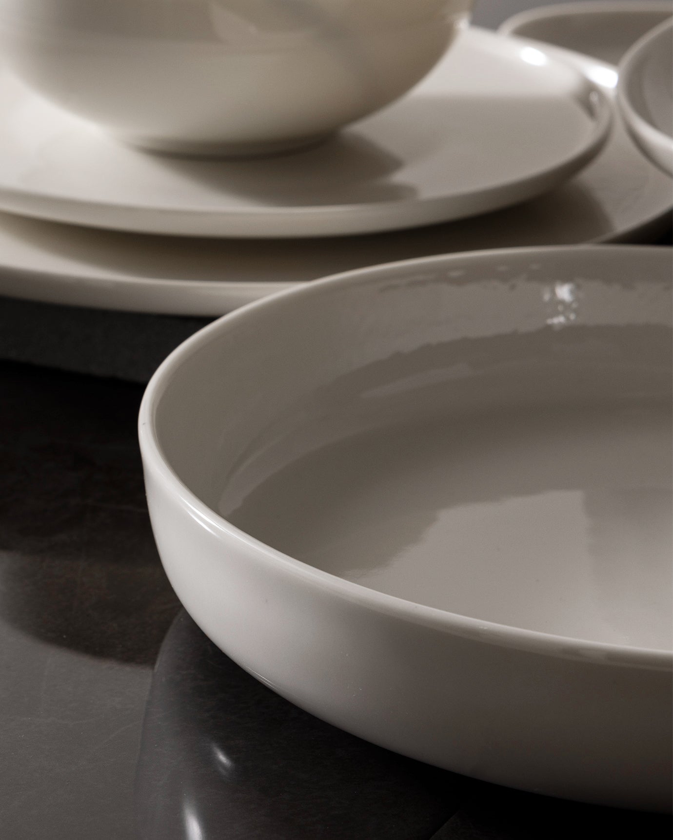 New Bone China 6-Person Dinnerware Set - Mirage Collection