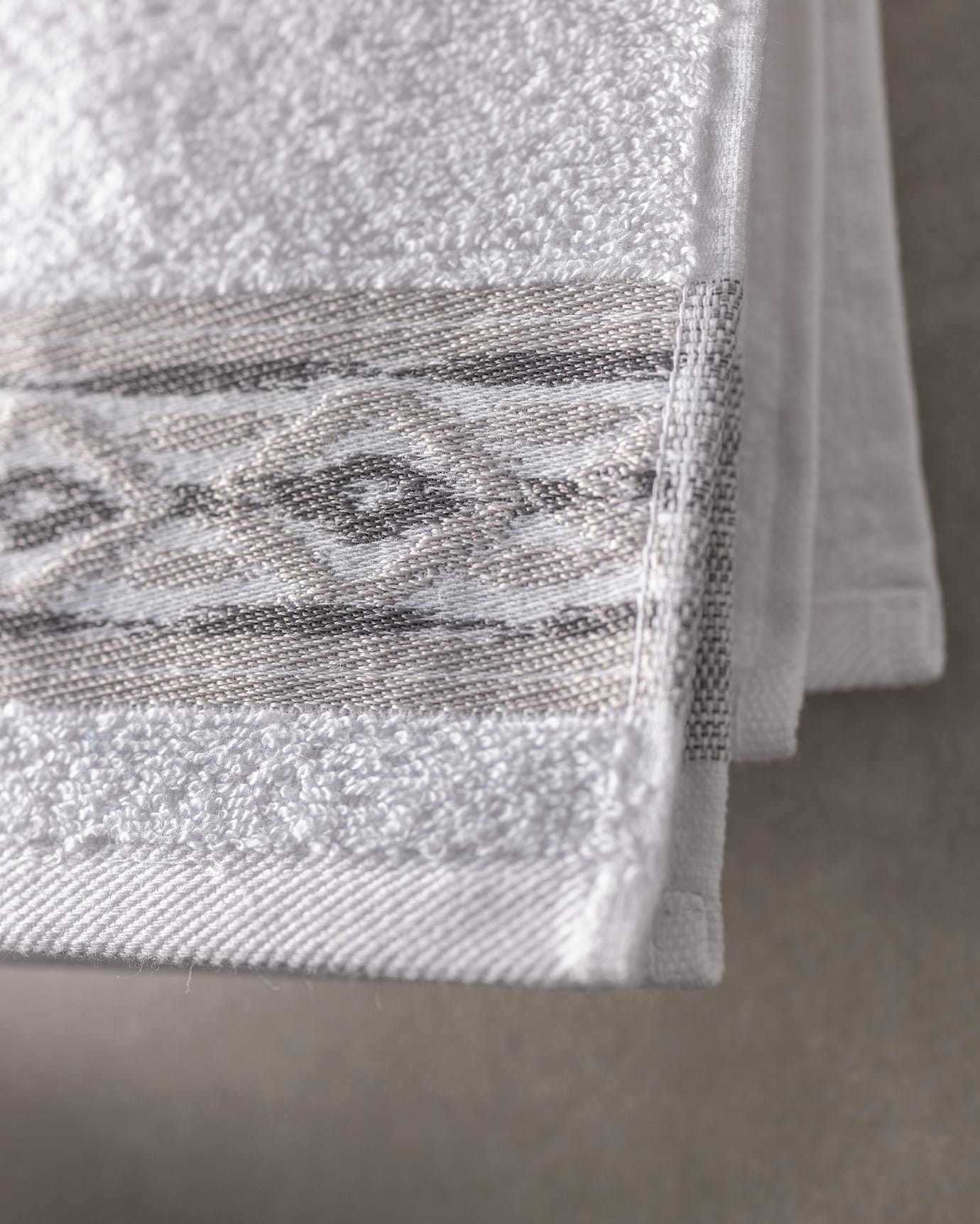 Ensemble de 4 serviettes à main 100 % coton - blanc et gris