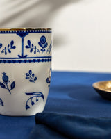 Ny krus i benporcelæn - Elegant blå og hvidt design til daglig brug