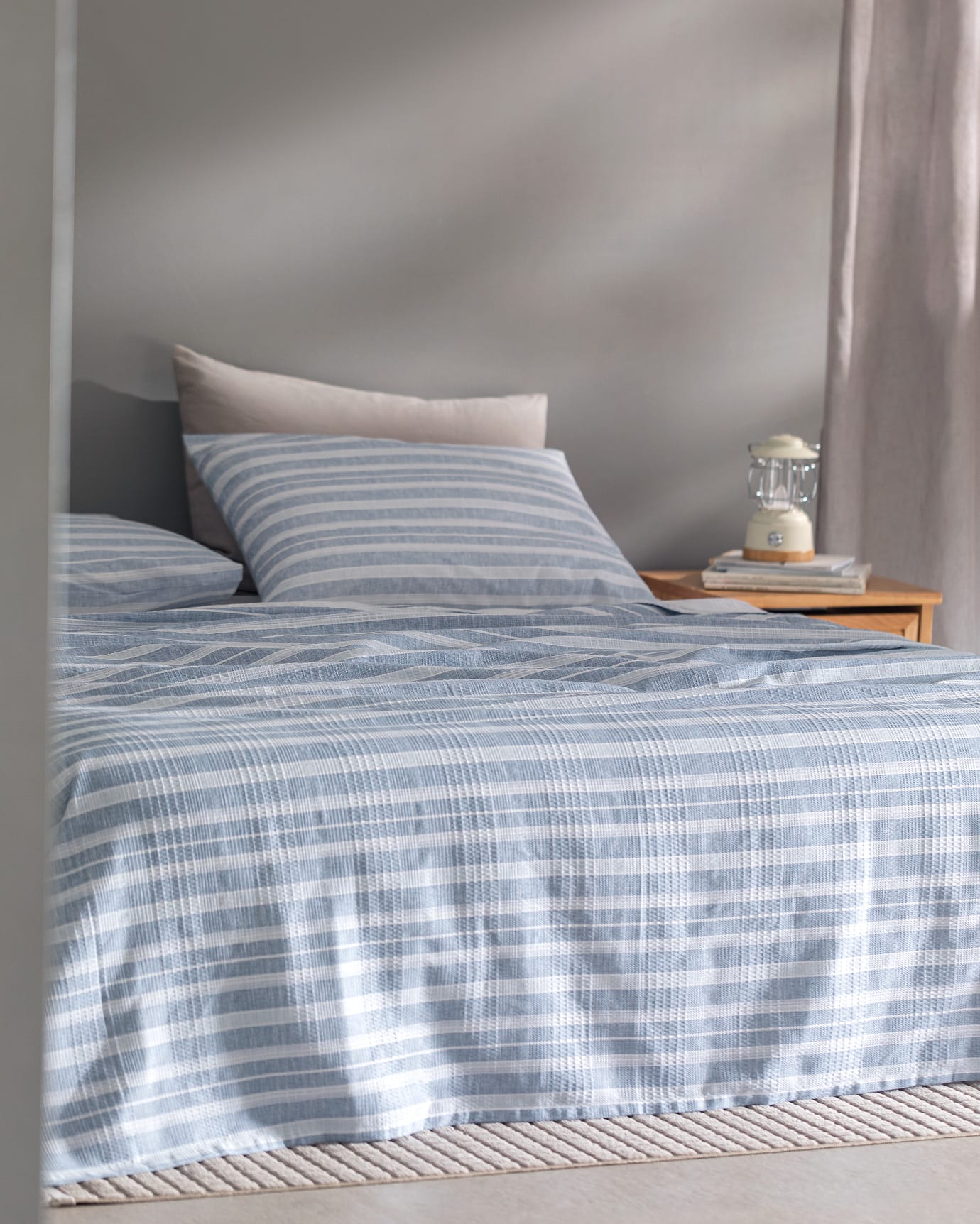 Darvell Double Cotton Ecocell Printed Pique Coverlet Bedding Set