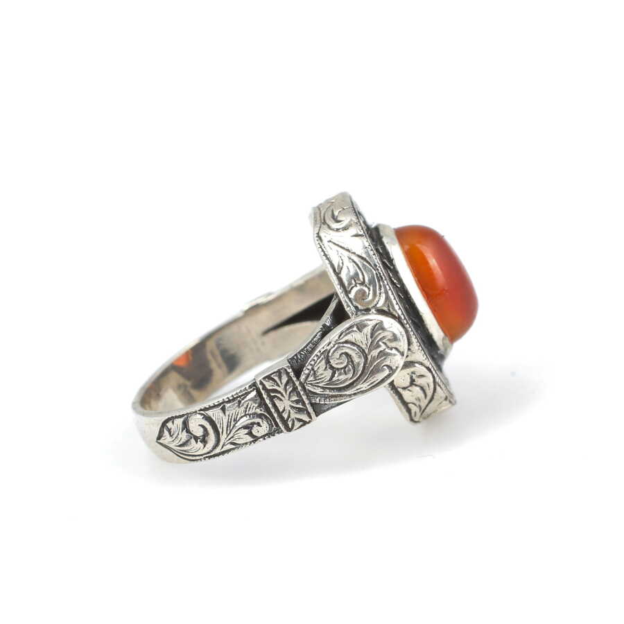 Sterling Silver Agate Men's Ring - Hand-Engraved Wind Rose Design