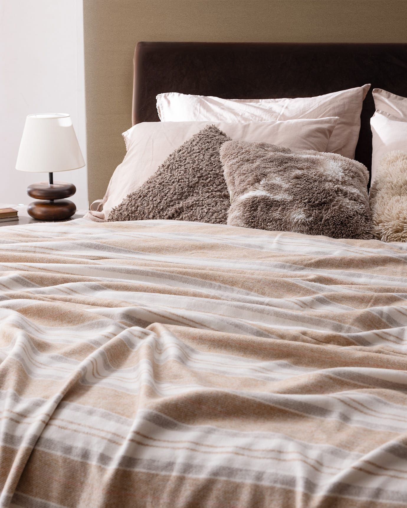 Nanny Double Blanket - Ultra Soft Camel Cozy Throw