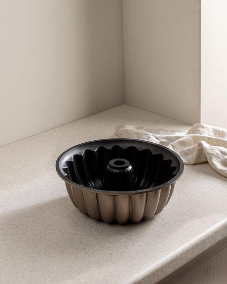 Gold Non-Stick Sectioned Cake Pan Bake Mold