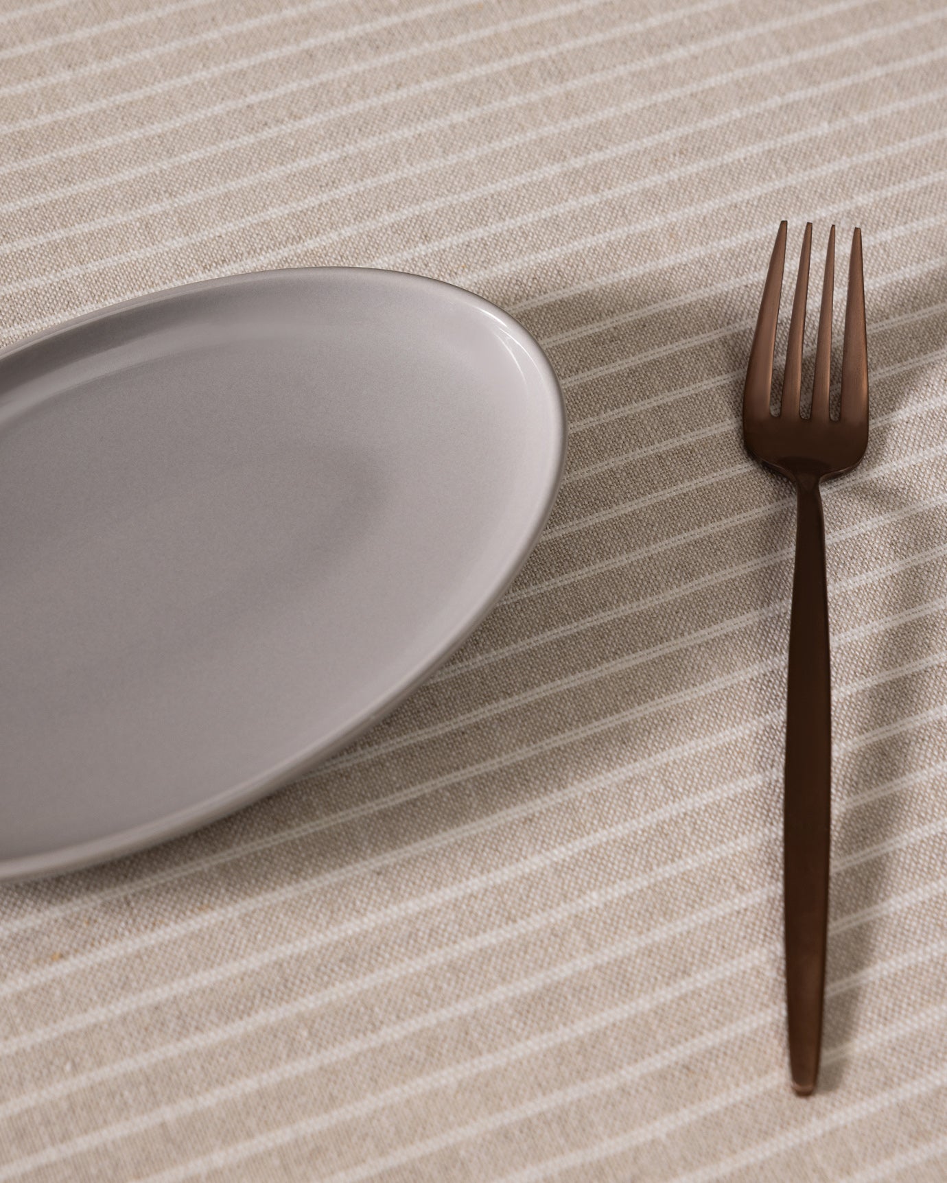 New Bone China Oval Plate - Modern Minimalist