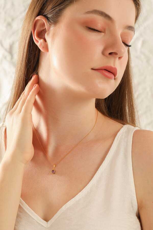 925 Sterling Silver Amethyst Floral Pendant Necklace - Delicate Design