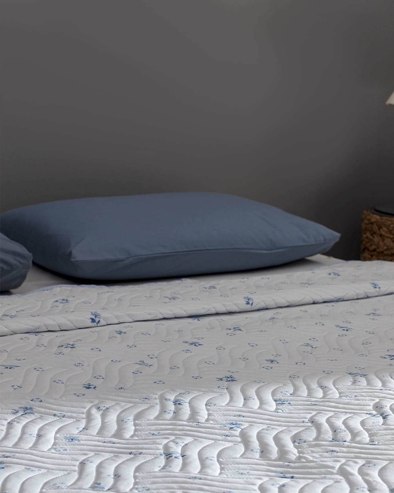 Luxury King Size Patterned Bedspread